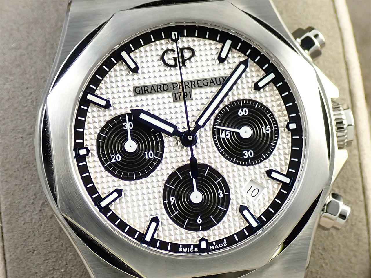 Girard-Perregaux Laureato Chronograph &lt;Warranty, Box, etc.&gt;