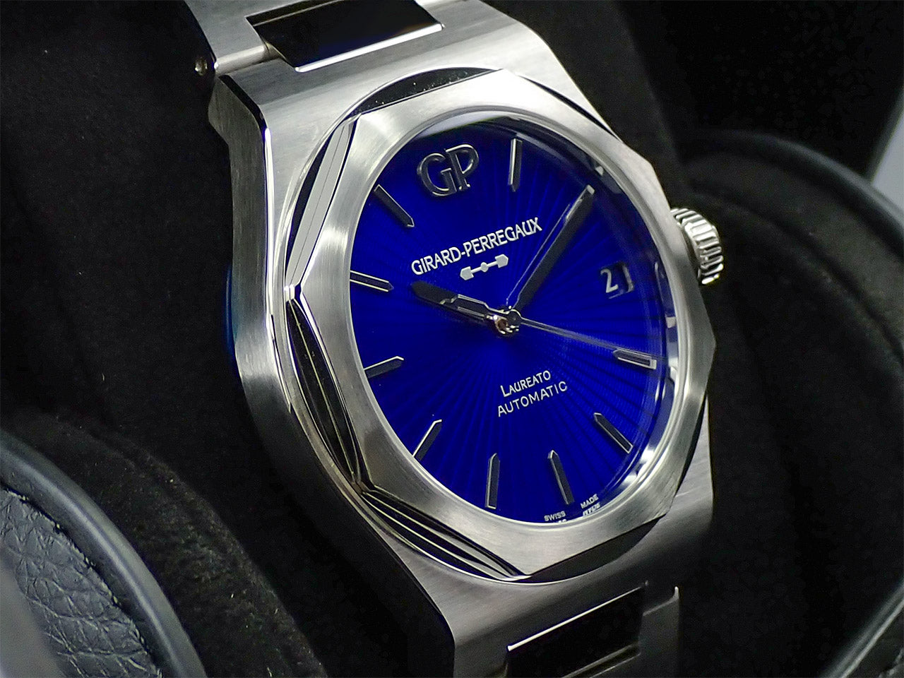 Girard-Perregaux Laureato &lt;Warranty, Box, etc.&gt;