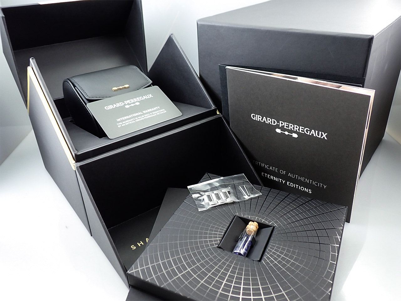 Girard-Perregaux Laureato &lt;Warranty, Box, etc.&gt;