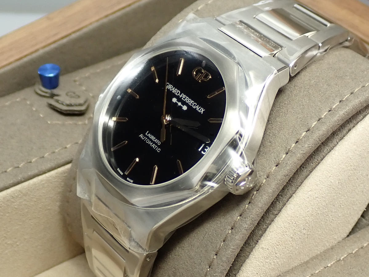 ジラールペルゴ ロレアート Ref.81010-11-635-11A オニキス文字盤 新品 V8P97388