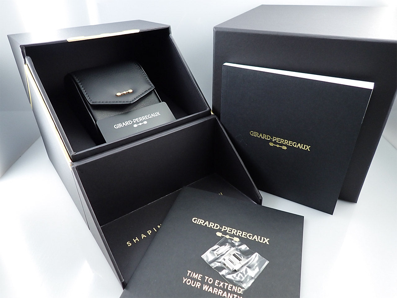 Girard-Perregaux Laureato &lt;Warranty, Box, etc.&gt;