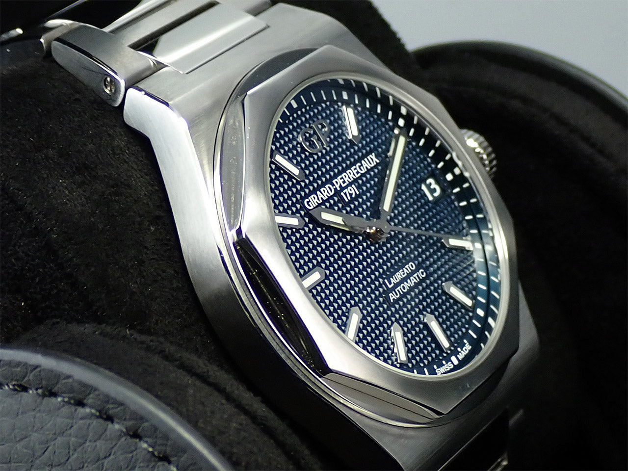 Girard-Perregaux Laureato &lt;Warranty, Box, etc.&gt;