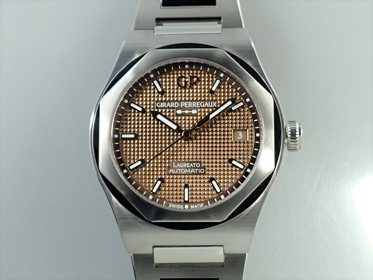 Girard-Perregaux Laureato &lt;Others&gt;