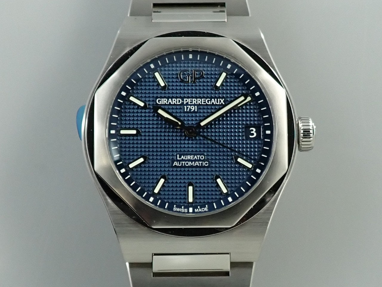 Girard-Perregaux Laureato &lt;Warranty, Box, etc.&gt;