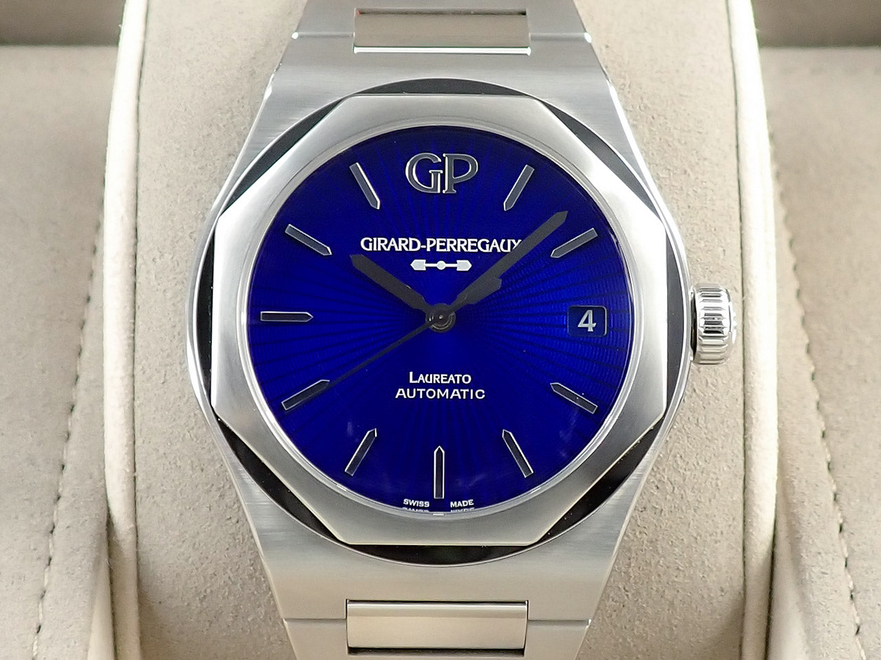 Girard-Perregaux Laureato &lt;Warranty, Box, etc.&gt;