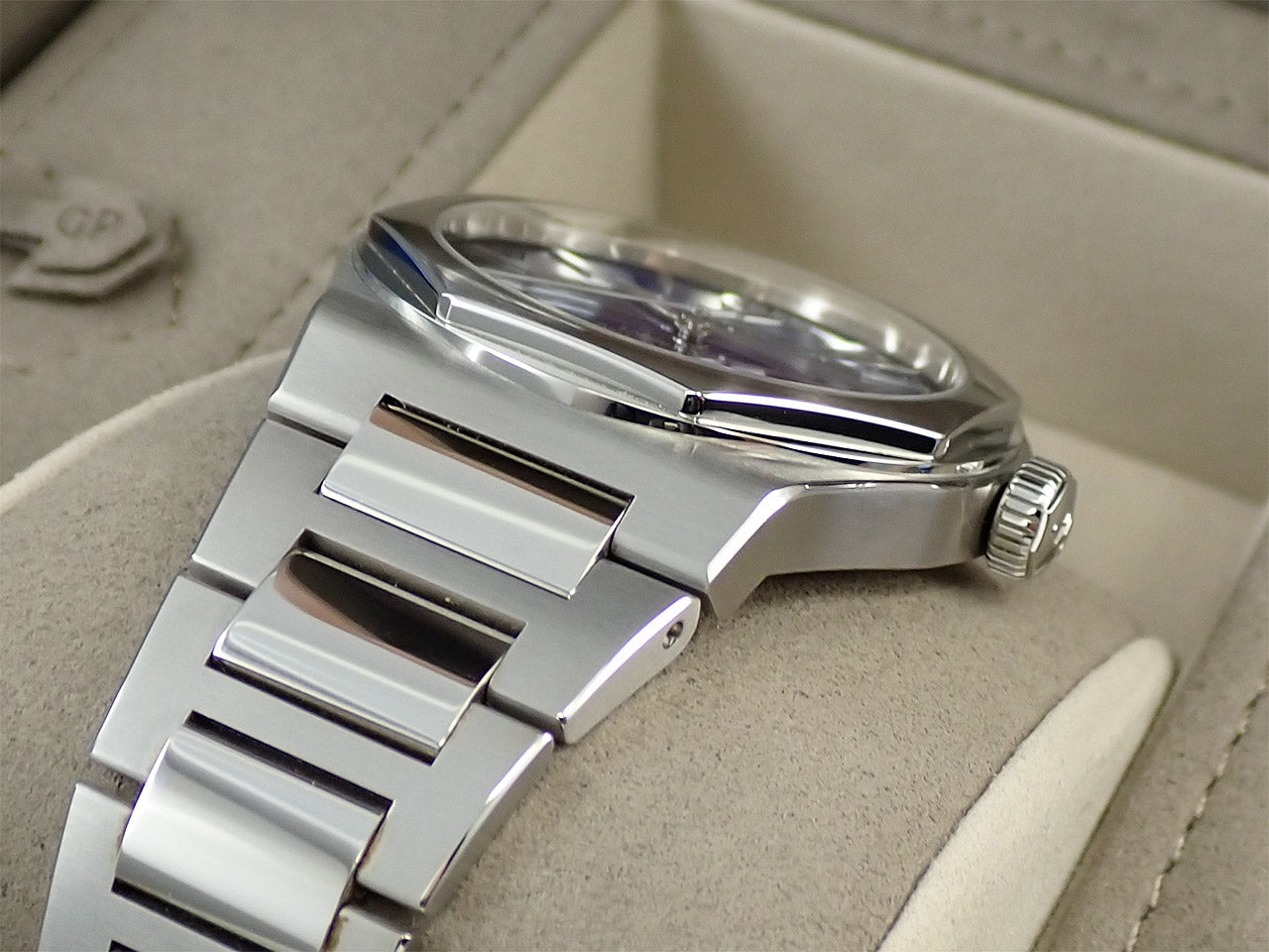 Girard-Perregaux Laureato &lt;Warranty, Box, etc.&gt;