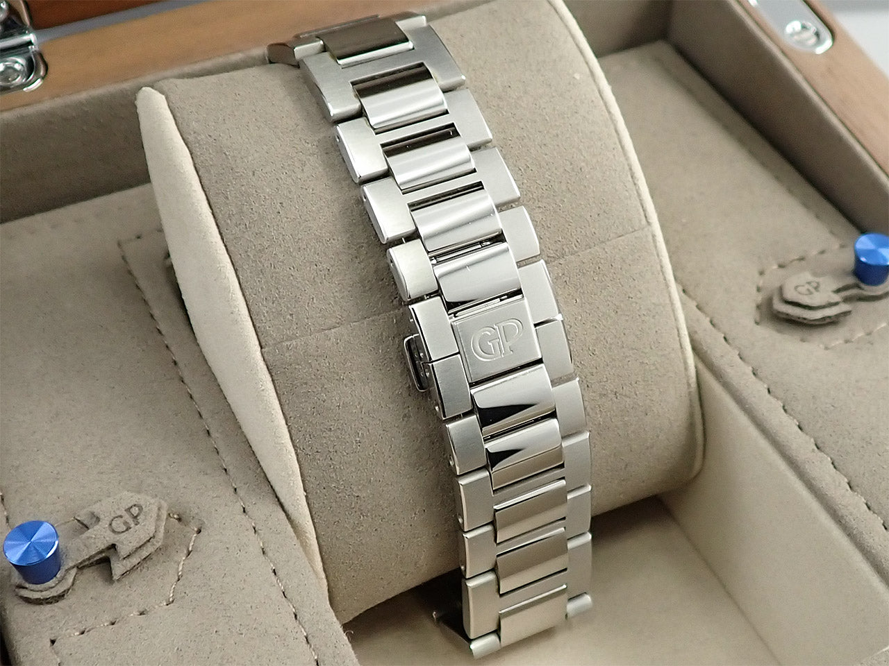 Girard-Perregaux Laureato &lt;Warranty, Box, etc.&gt;