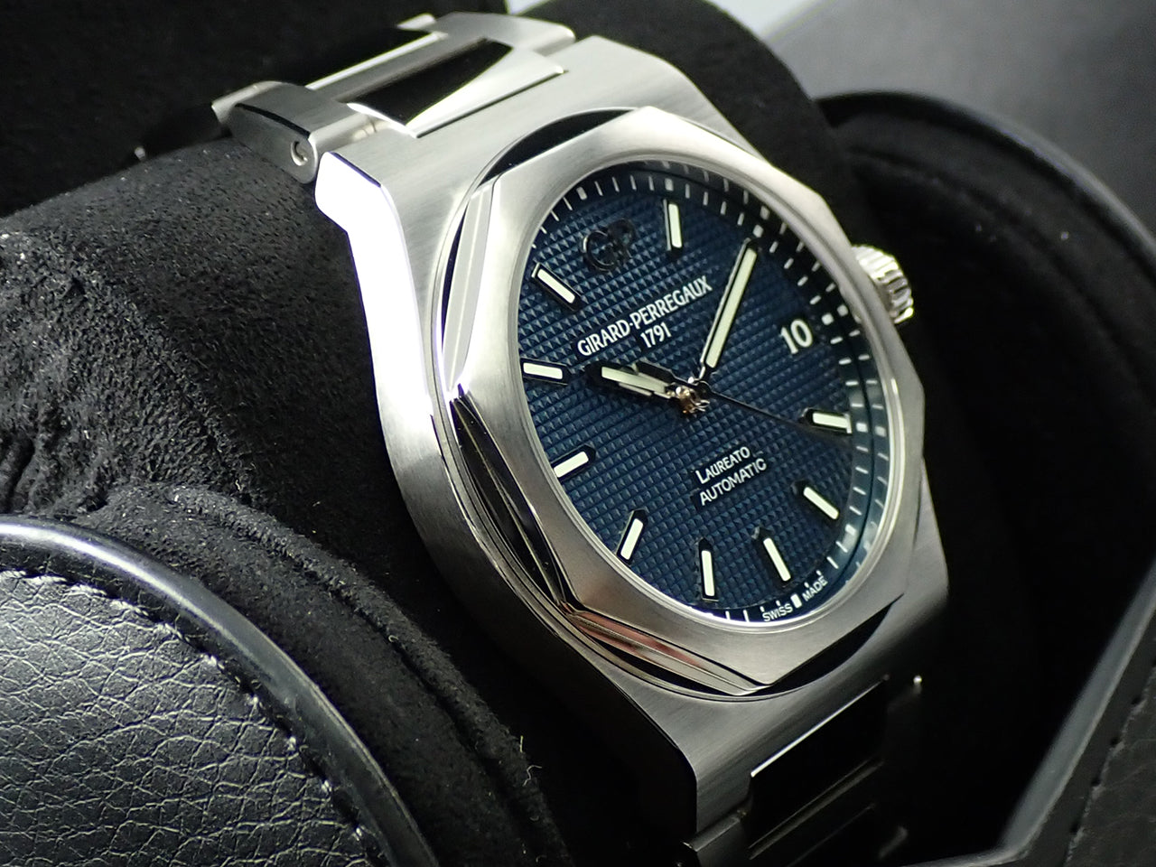 Girard-Perregaux Laureato &lt;Warranty, Box, etc.&gt;