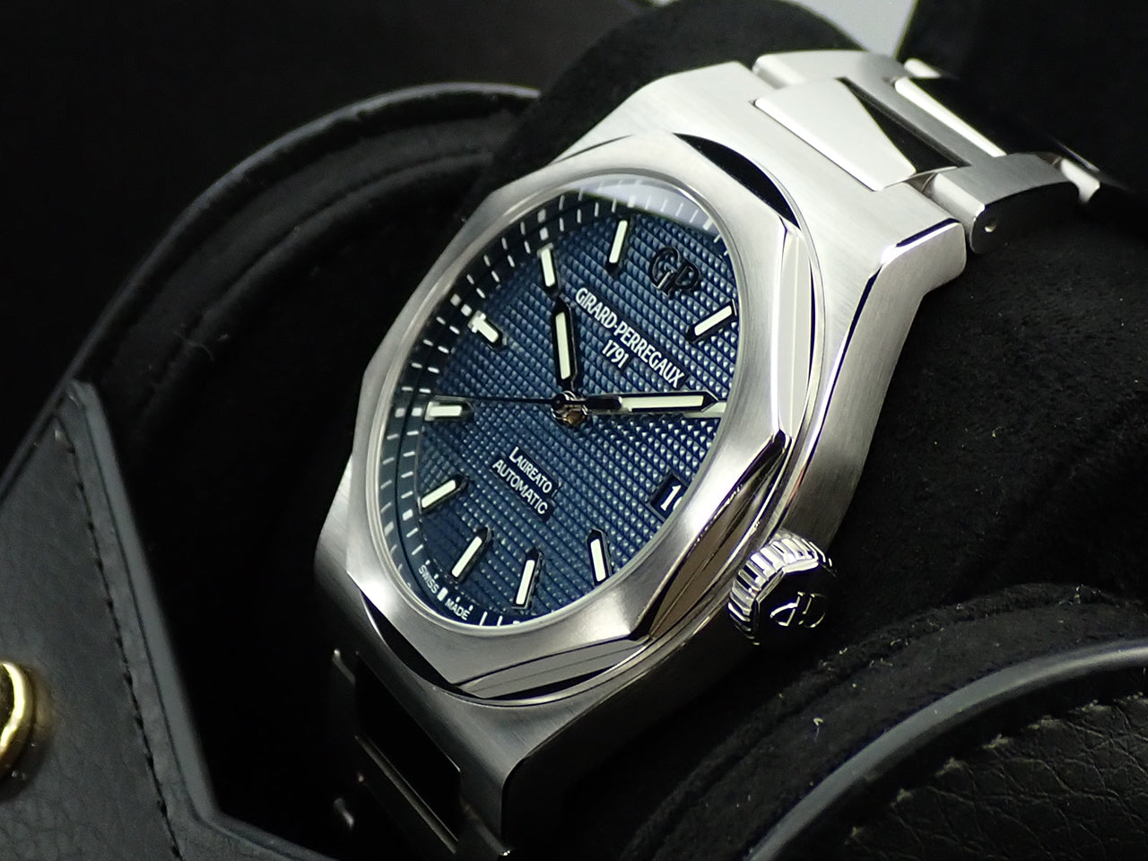 Girard-Perregaux Laureato &lt;Warranty, Box, etc.&gt;