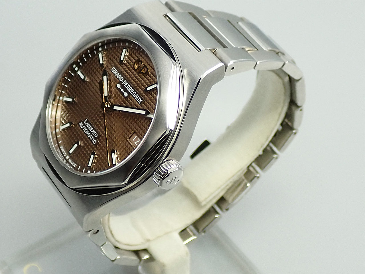 Girard-Perregaux Laureato &lt;Warranty, Box, etc.&gt;