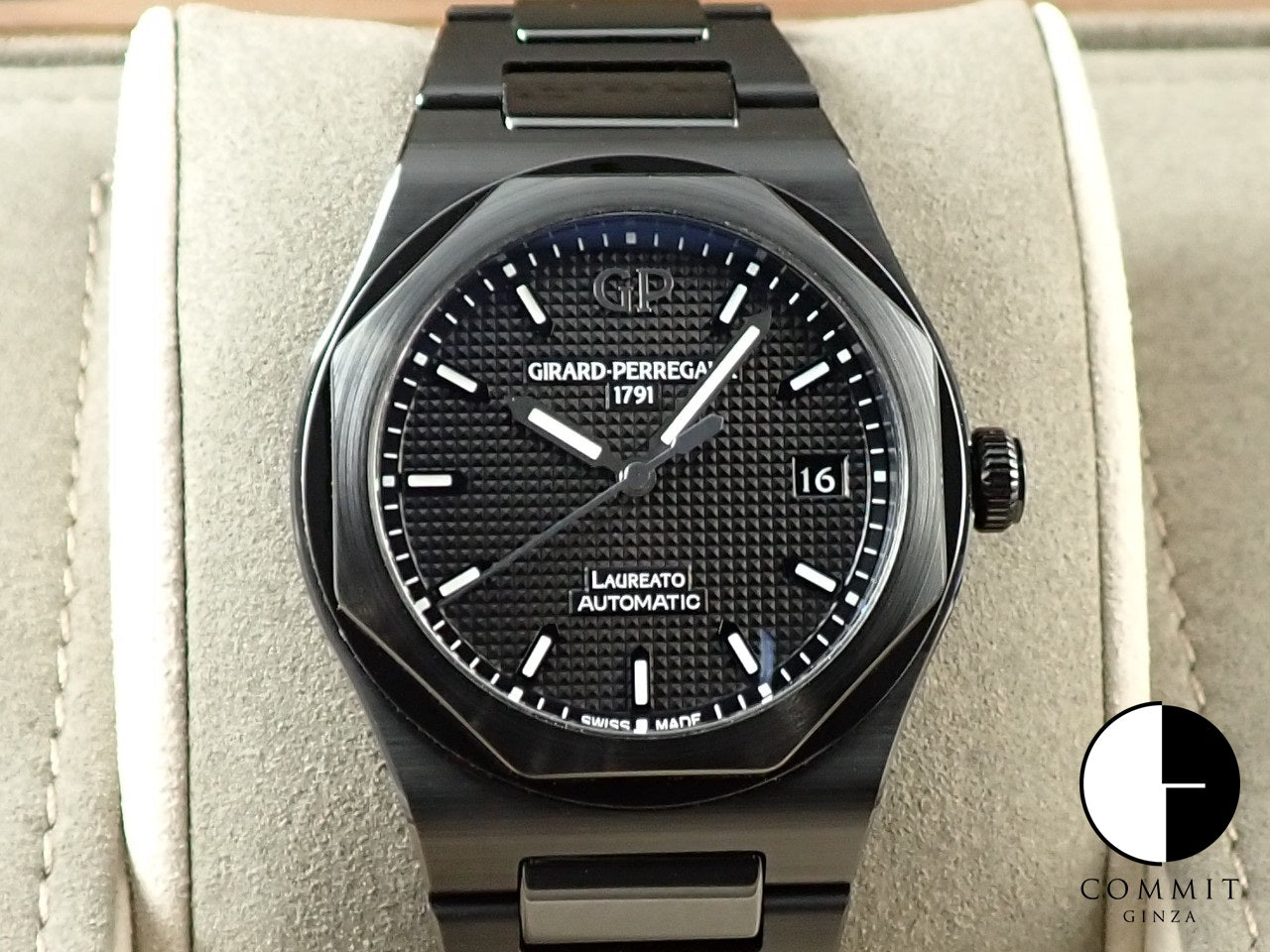 Girard-Perregaux Laureato Black Ceramic &lt;Warranty, Box, etc.&gt;