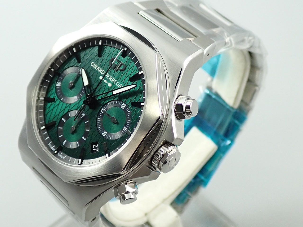 Girard-Perregaux Laureato Chronograph Aston Martin Edition &lt;Warranty, Box, etc.&gt;