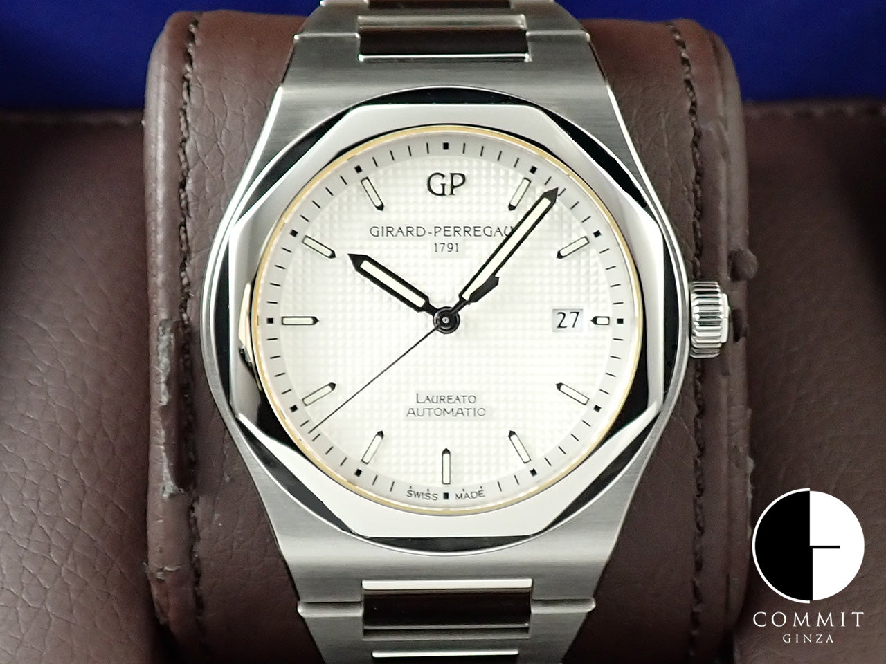 Girard-Perregaux Laureato Ref.81000-11-131-11A SS Silver Dial