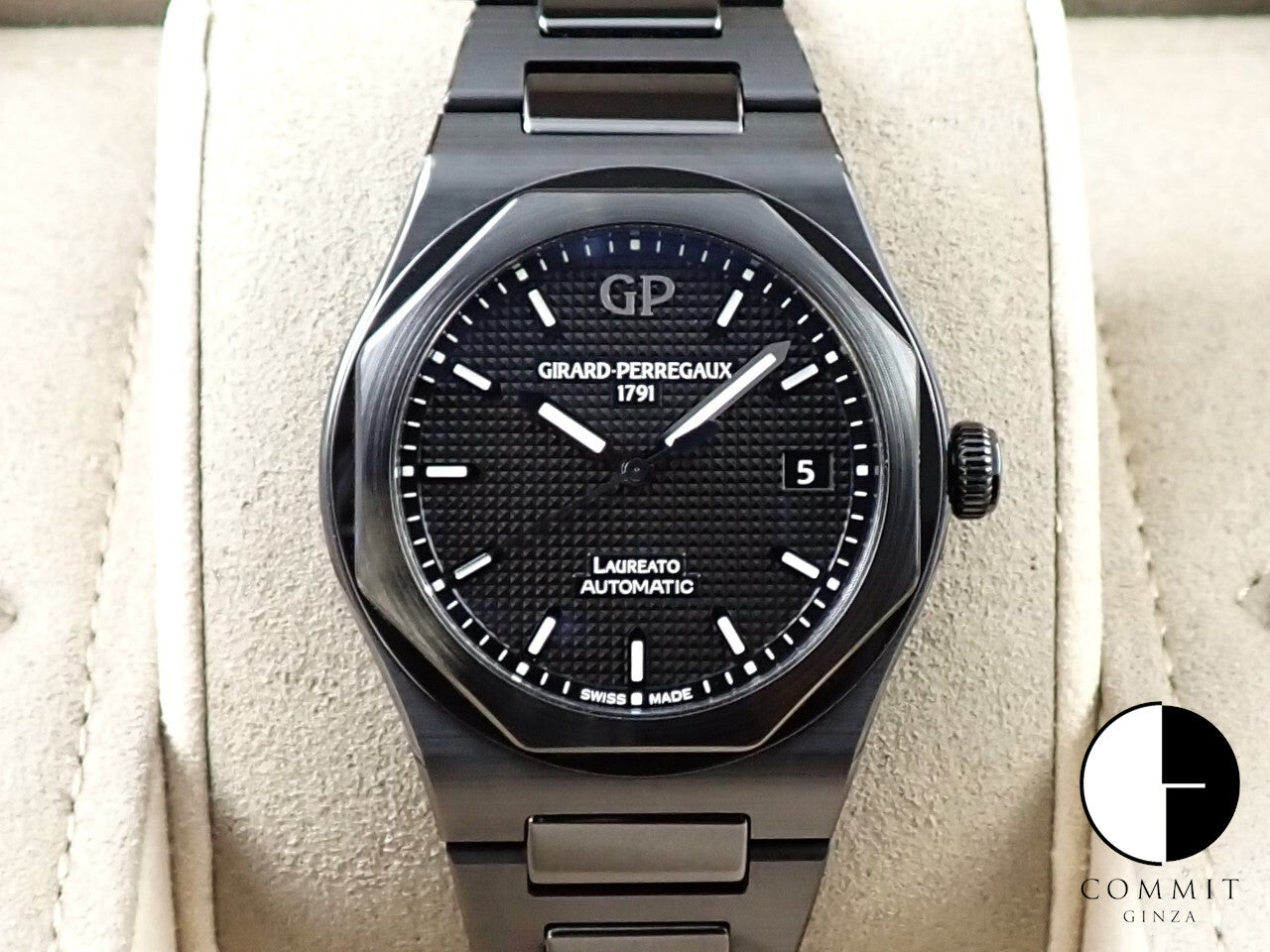 Girard-Perregaux Laureato Black Ceramic &lt;Warranty, Box, etc.&gt;