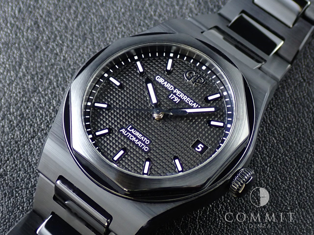 Girard-Perregaux Laureato Black Ceramic &lt;Warranty, Box, etc.&gt;