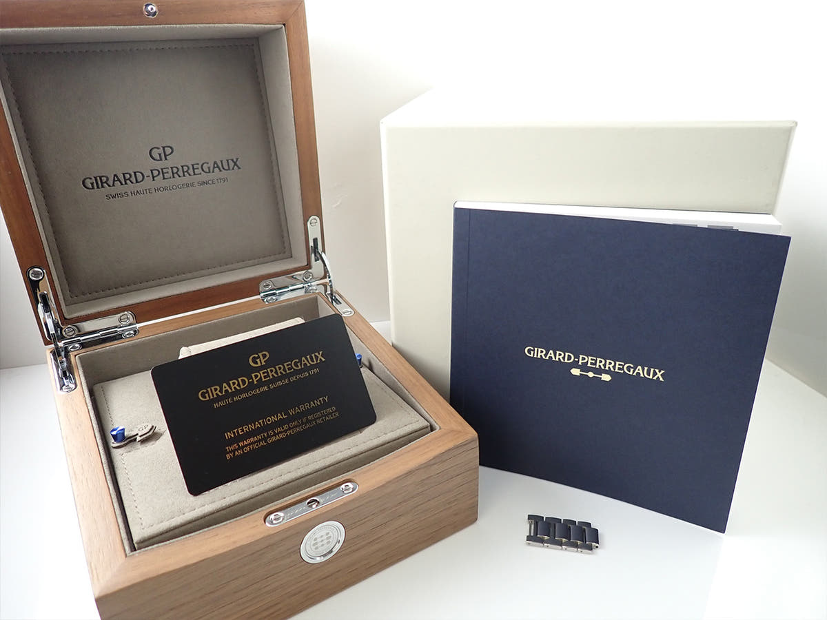 ジラールペルゴ ロレアート グレイシャー ジャパンリミテッド Ref.81010-11-200711A ブルー文字盤 中古 RJJ99TVU