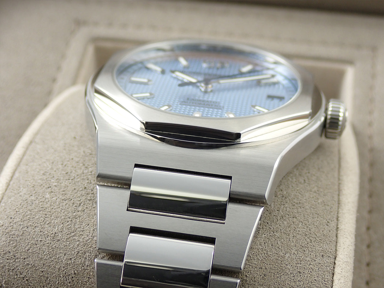 Girard-Perregaux Laureato Glacier Japan Limited &lt;Warranty, Box, etc.&gt;