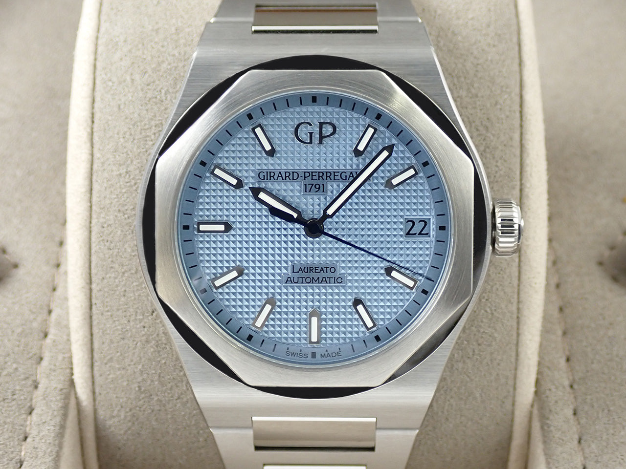 Girard-Perregaux Laureato Glacier Japan Limited &lt;Warranty, Box, etc.&gt;