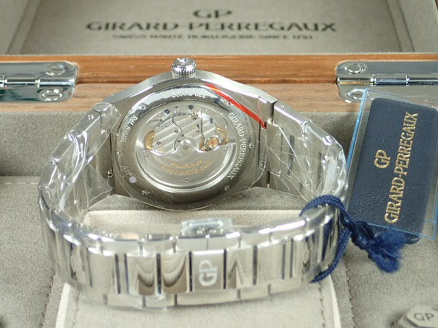 Girard-Perregaux Laureato [Unused] Ref.81005-11-231-11A