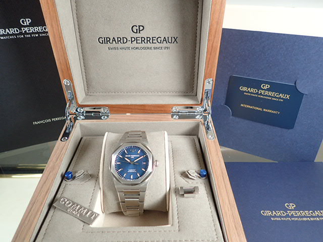 Girard-Perregaux Laureato