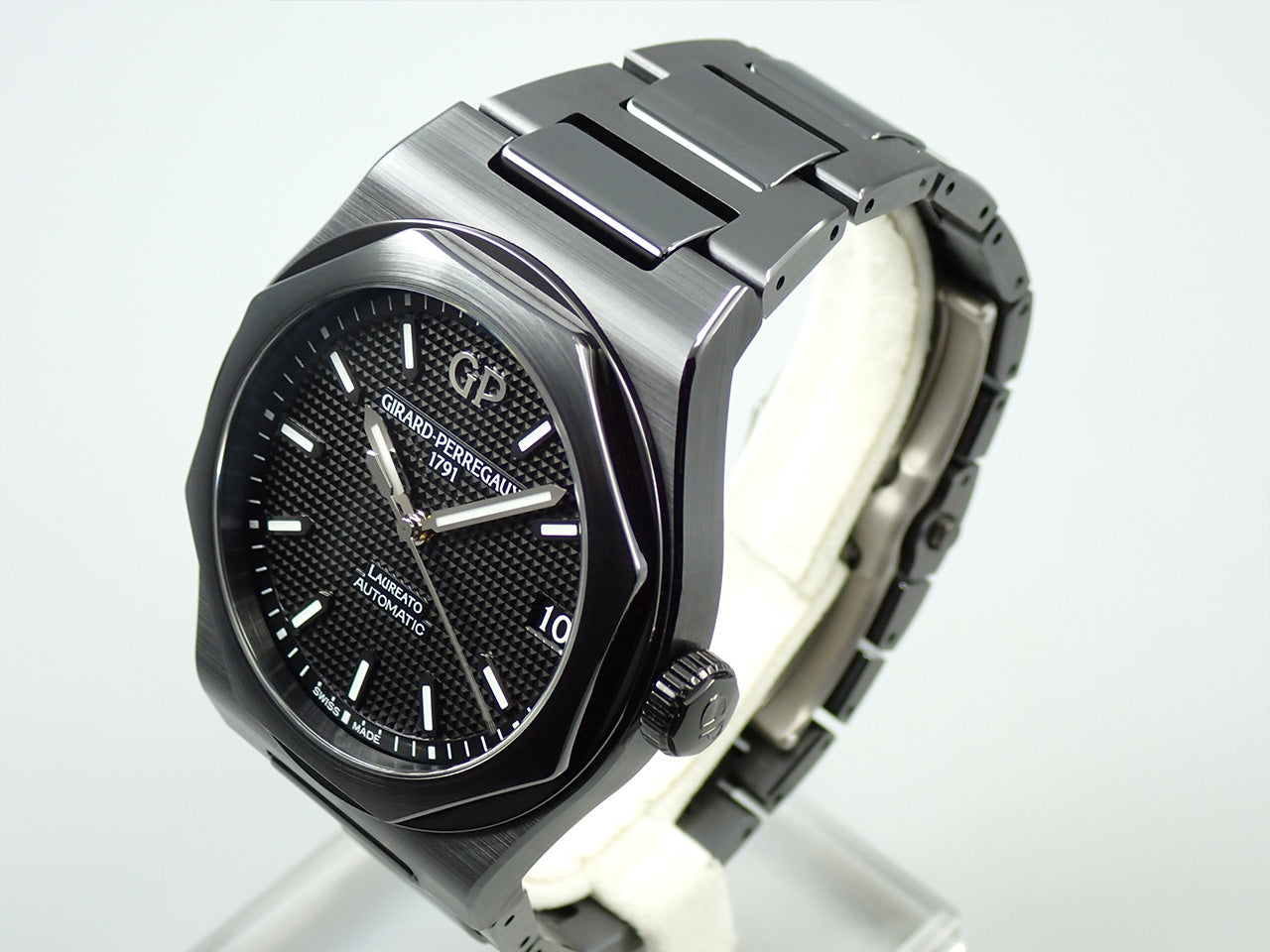 Girard-Perregaux Laureato Ceramic &lt;Warranty, Box, etc.&gt;