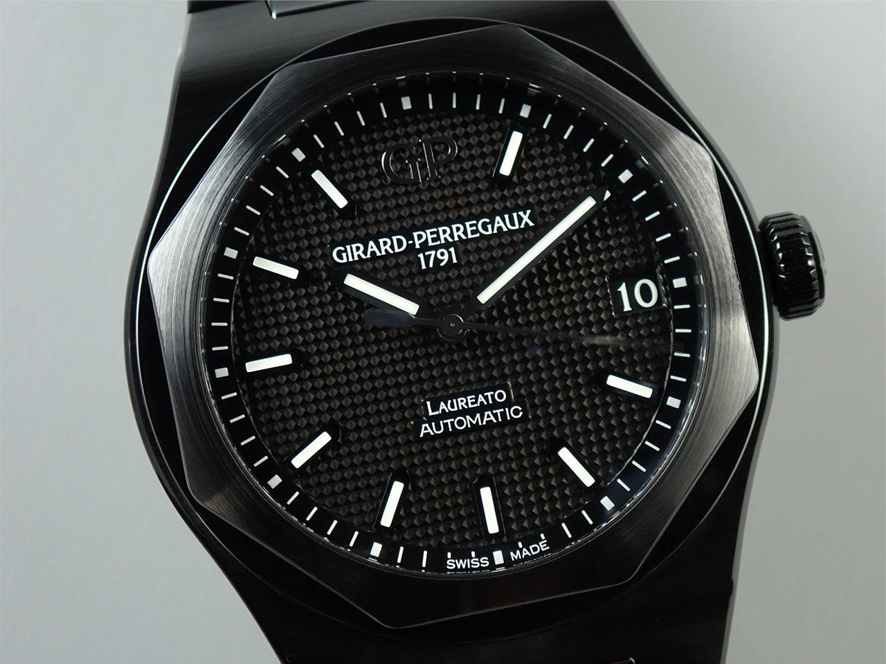 Girard-Perregaux Laureato Ceramic &lt;Warranty, Box, etc.&gt;