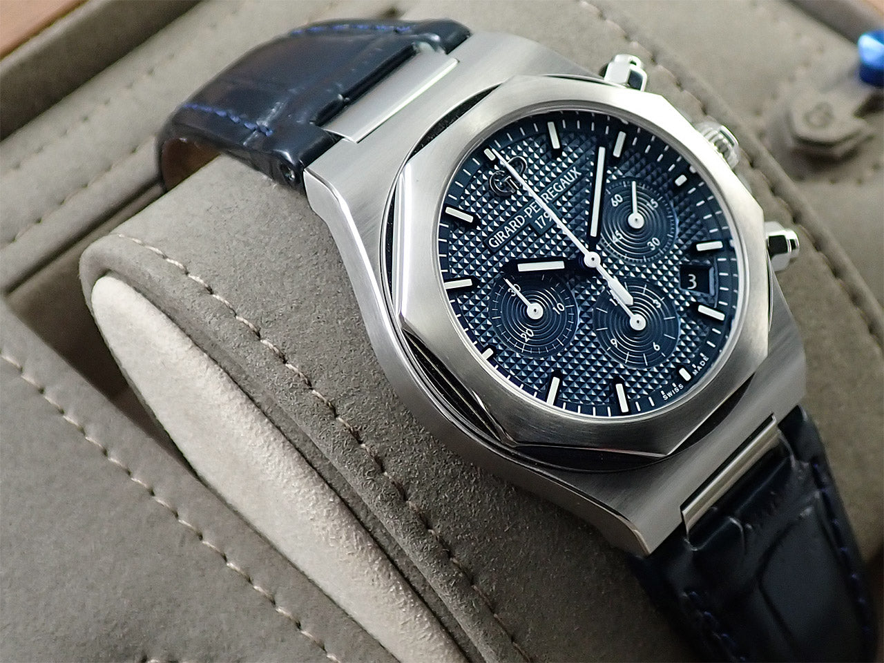 Girard-Perregaux Laureato Chronograph &lt;Warranty, Box, etc.&gt;