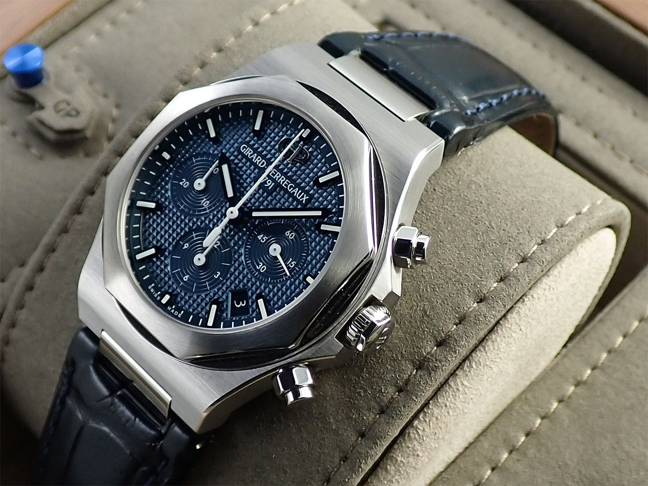 Girard-Perregaux Laureato Chronograph &lt;Warranty, Box, etc.&gt;