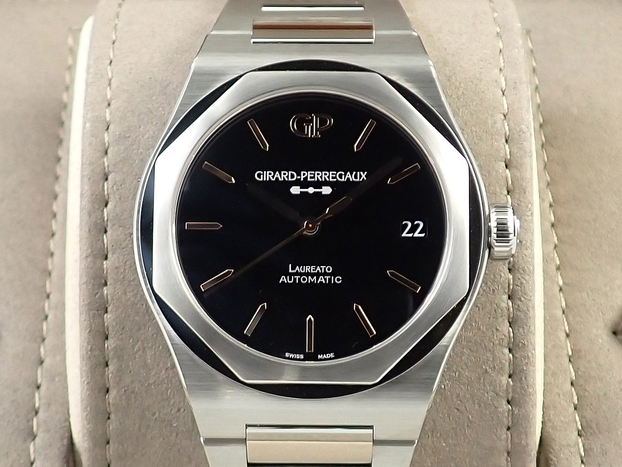 Girard-Perregaux Laureato Infinity Edition &lt;Warranty, Box, etc.&gt;