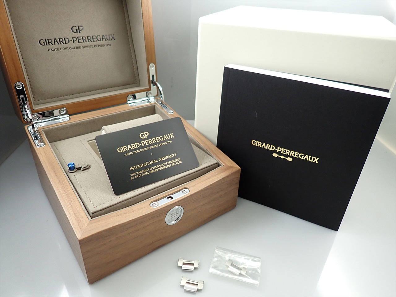 Girard-Perregaux Laureato Skeleton &lt;Warranty, Box, etc.&gt;