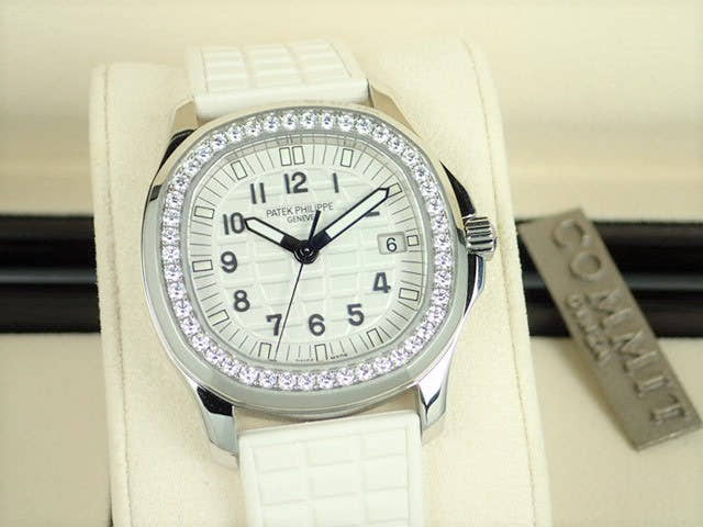 Patek Philippe Aquanaut Ref.5067A-024 Glitter White Dial Good Condition luce
