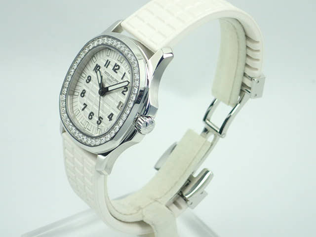 Patek Philippe Aquanaut Ref.5067A-024 Glitter White Dial Good Condition luce