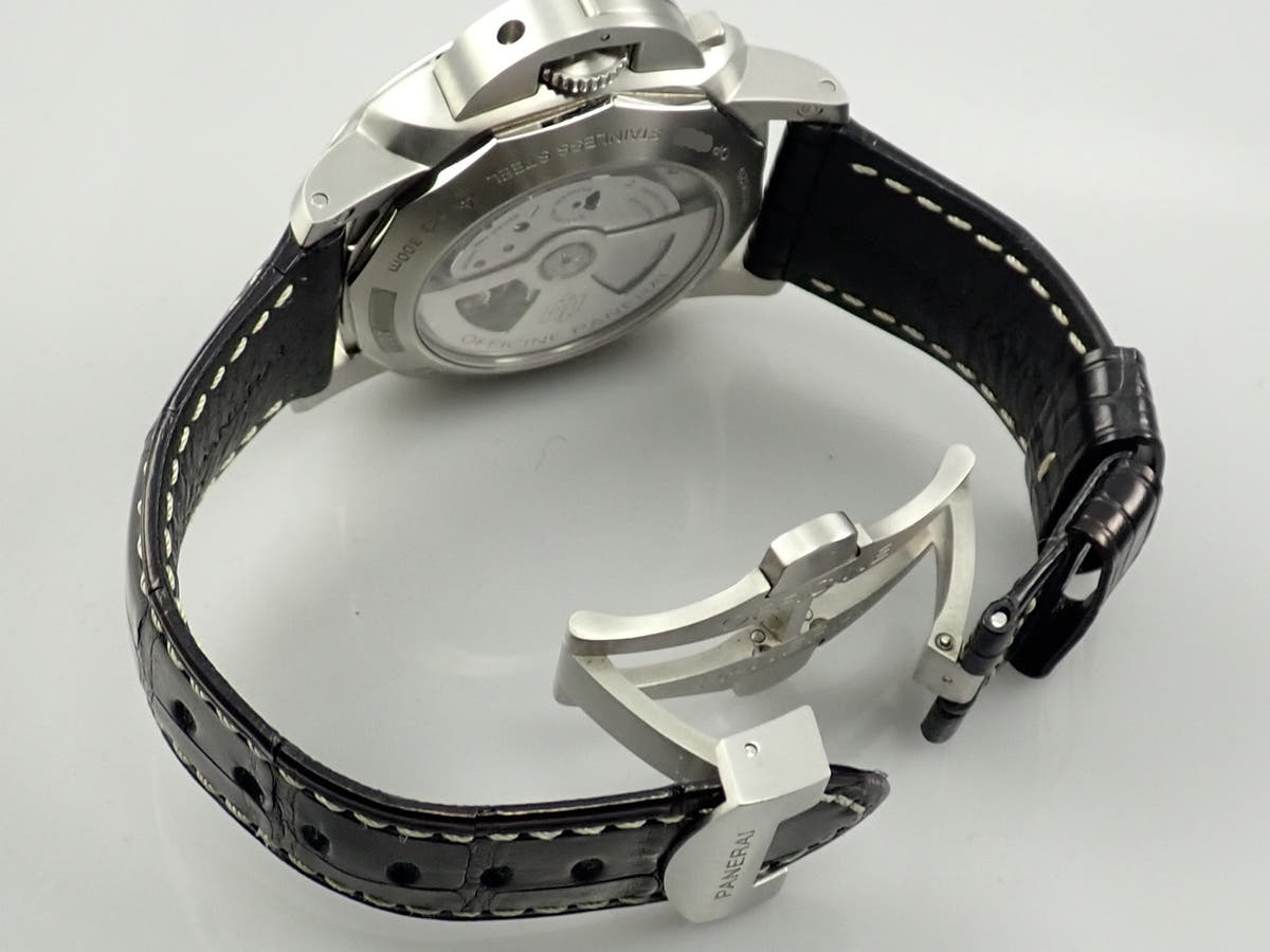 パネライ ルミノール 1950 3デイズ GMT Ref.PAM00320 ブラック文字盤 中古 532ZLLTU