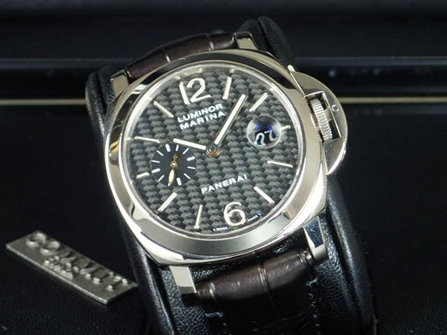パネライ ルミノール Ref.PAM00180 ブラックカーボン文字盤 中古 luminor-18