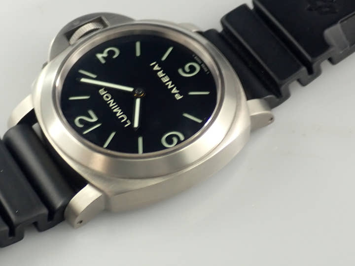 パネライ ルミノール ベース Ref.PAM00176 ブラック文字盤 中古 8JX41US2