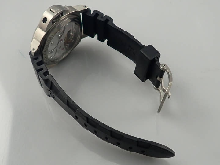 パネライ ルミノール ベース Ref.PAM00176 ブラック文字盤 中古 8JX41US2