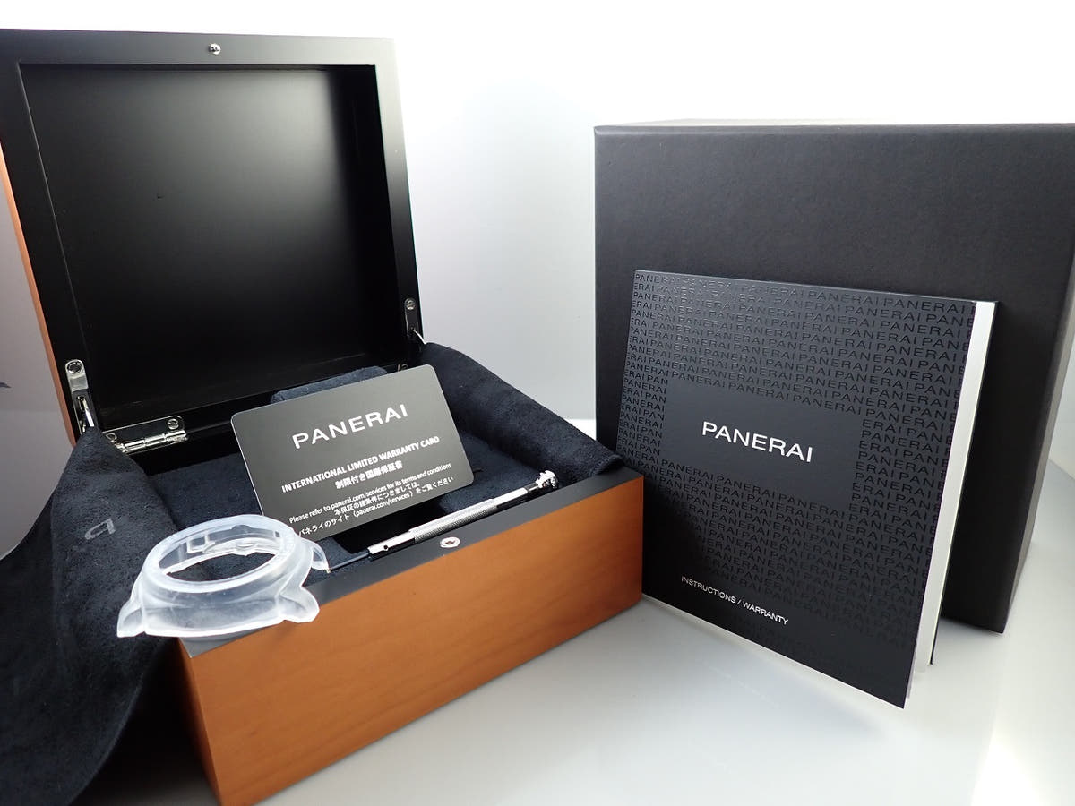 パネライ ルミノール ベース ロゴ 44MM Ref.PAM01086 ブラック文字盤 中古 X3097015