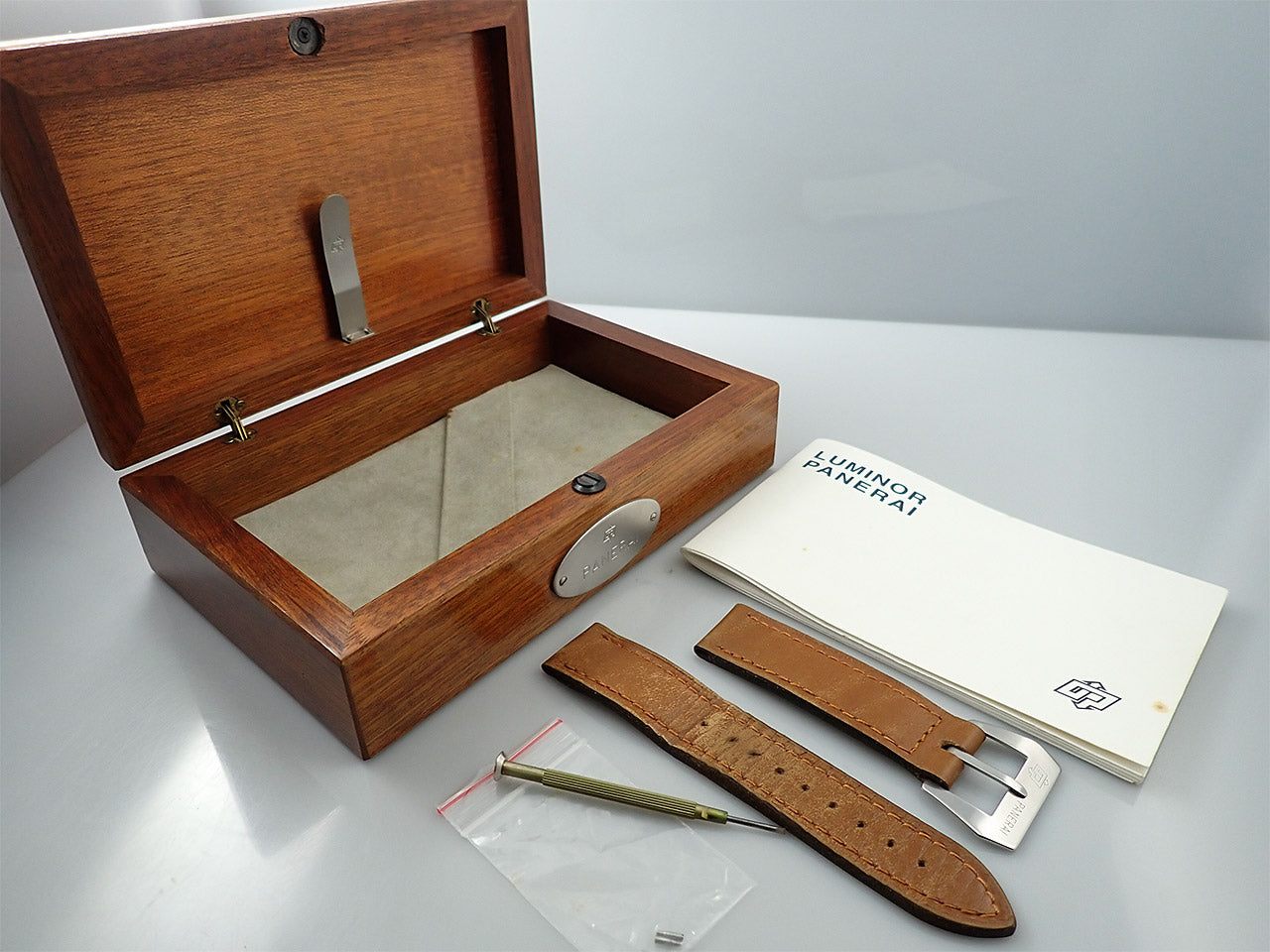 パネライの木製の箱のみ OFFICINE PANERAI 木製収納ボックス パネライ
