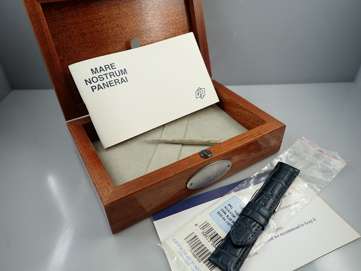 パネライ マーレ ノストゥルム Ref.5218-301/A ネイビー文字盤 中古 8XX79168