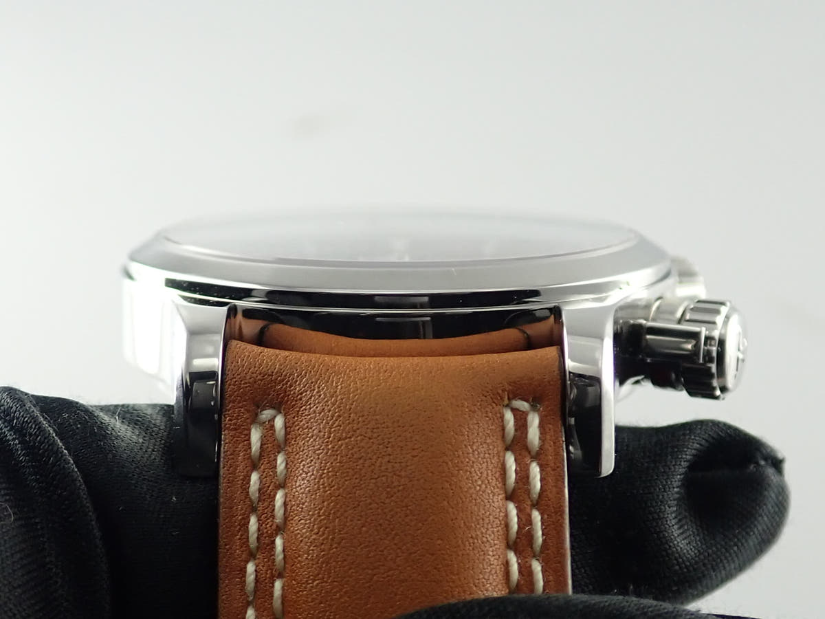 Jaeger-LeCoultre Master Compressor Geographic Ref.146.8.83 (Q1718470) Black Dial Used 6840HZHV