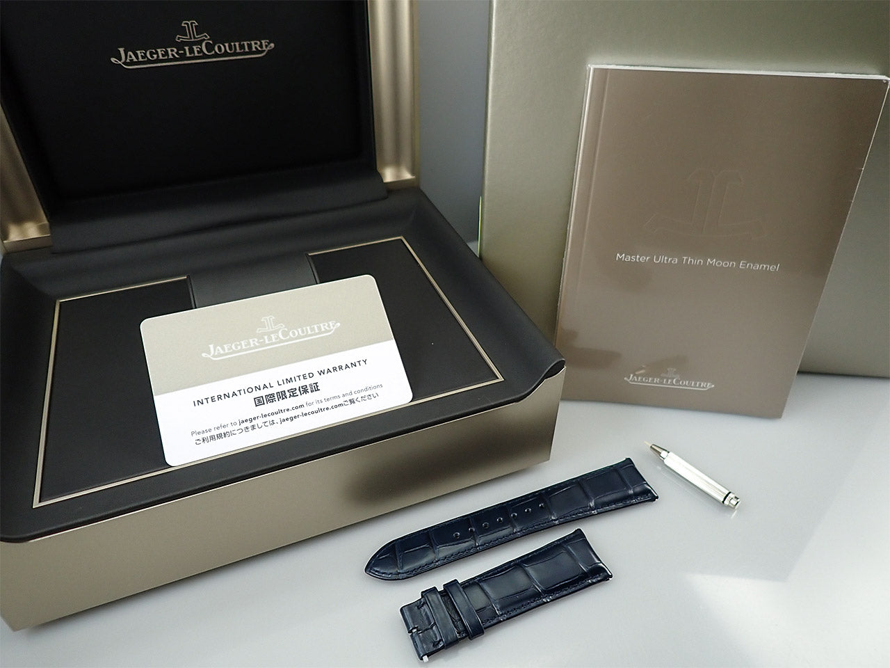 Jaeger-LeCoultre Master Ultra Slim Moon Enamel &lt;Warranty, Box, etc.&gt;