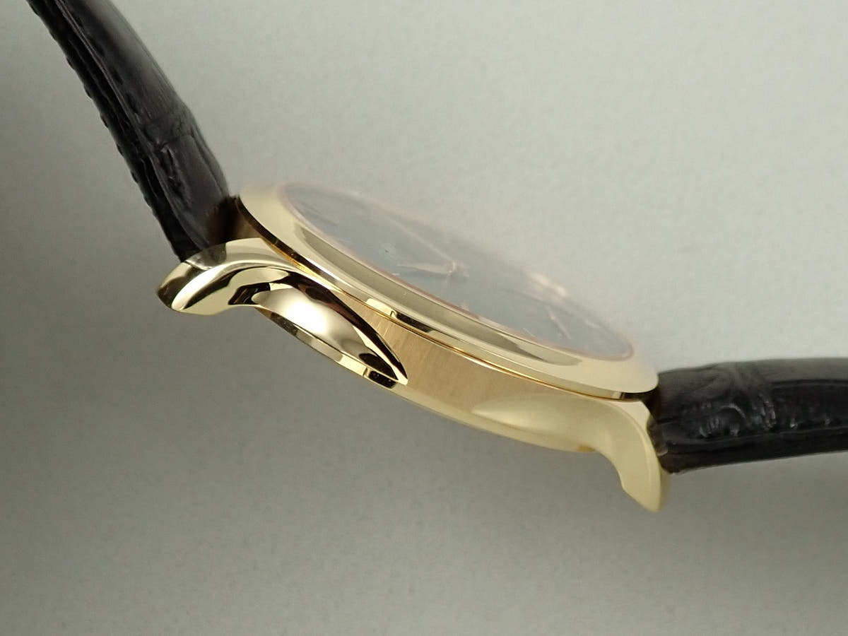 H.モーザー マユ Ref.321.503-007 ブラック文字盤 中古 F58YUW47