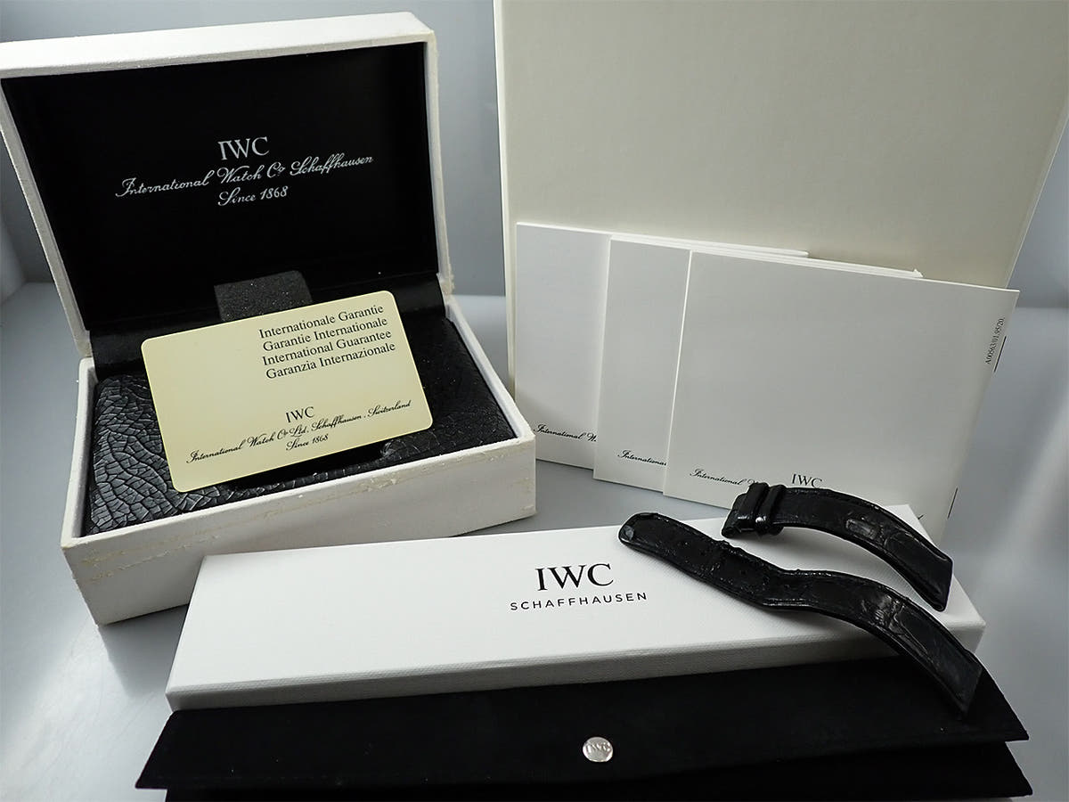 IWC メカニカルフリーガークロノグラフ Ref.IW3705-03 ブラック文字盤 中古 T456RRSK