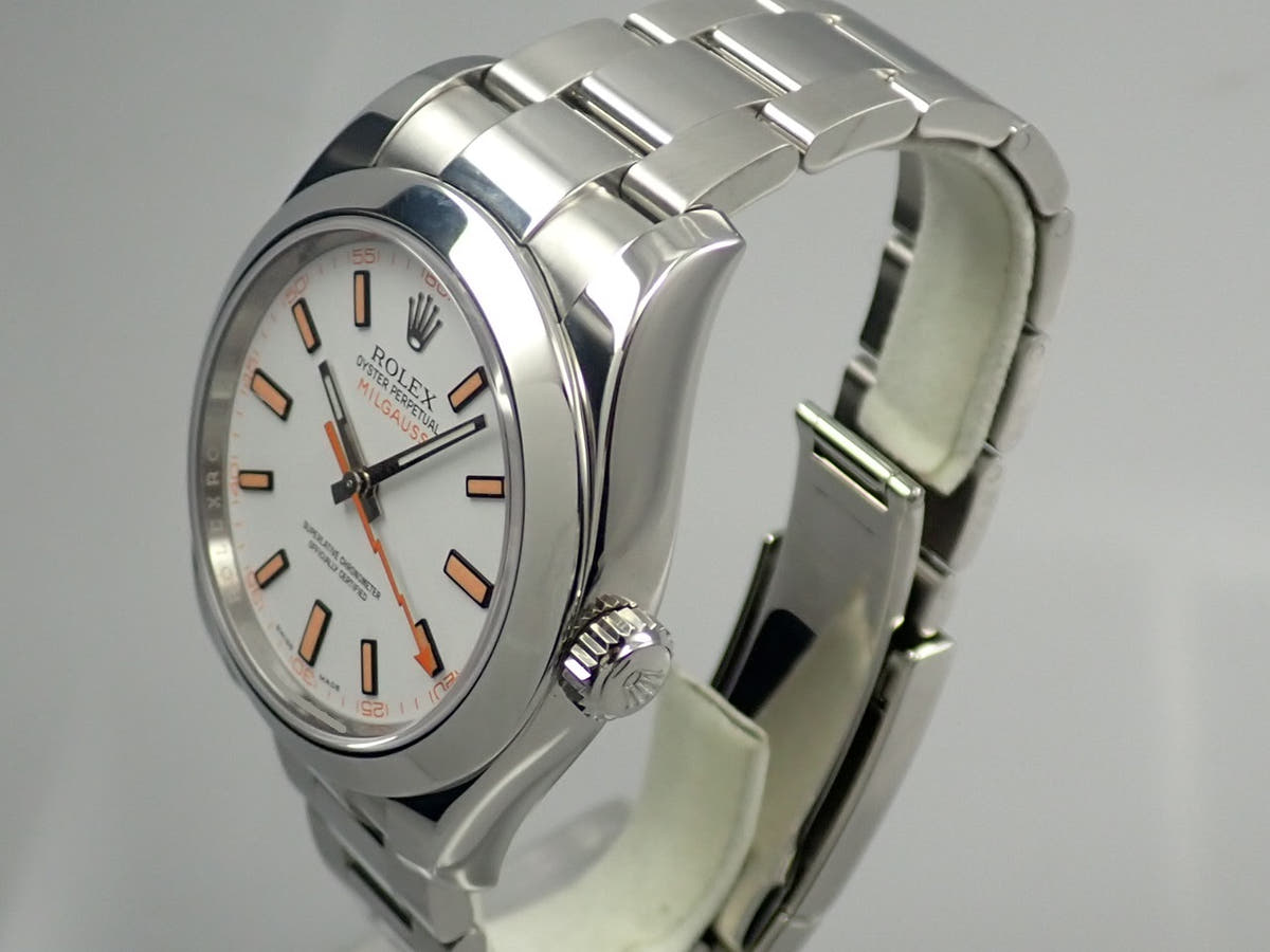 ロレックス ミルガウス Ref.116400 ホワイト文字盤 中古 1ZT1UCYW