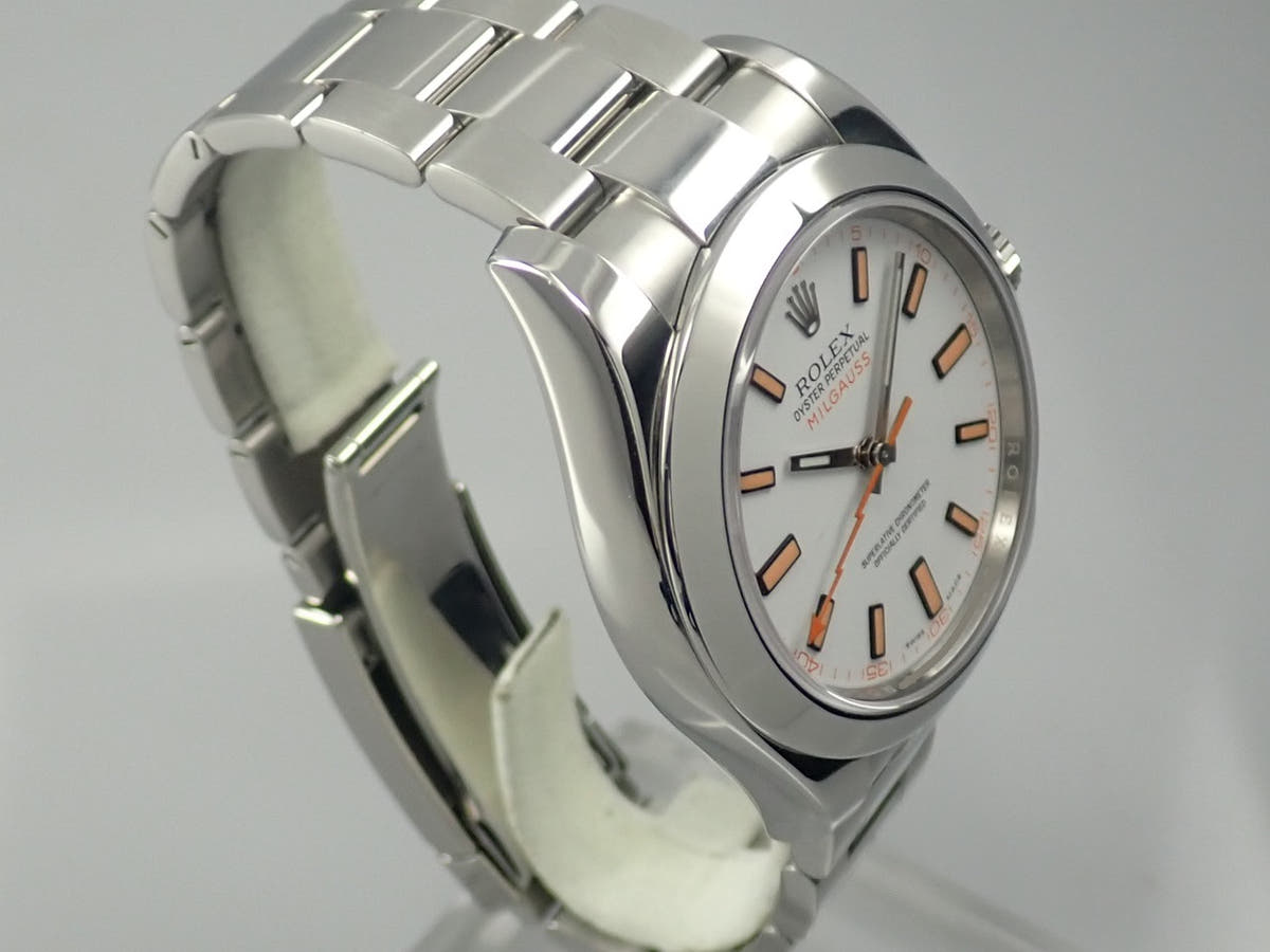 ロレックス ミルガウス Ref.116400 ホワイト文字盤 中古 1ZT1UCYW