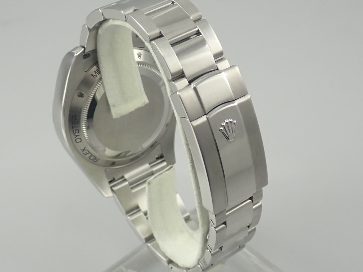 ロレックス ミルガウス Ref.116400 ホワイト文字盤 中古 1ZT1UCYW