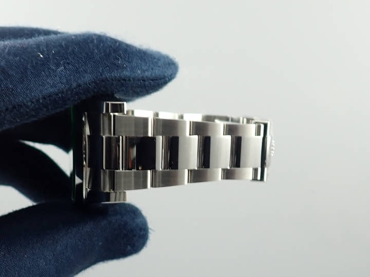 ロレックス ミルガウス Ref.116400GV ステンレススチール Zブルー文字盤