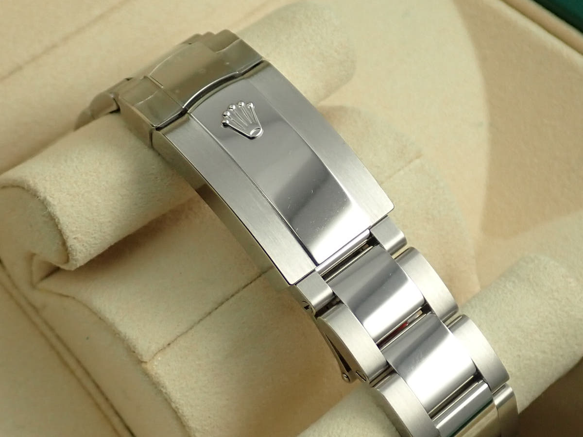 ロレックス ミルガウス Ref.116400GV Zブルー文字盤 極美品 TAS43AFU