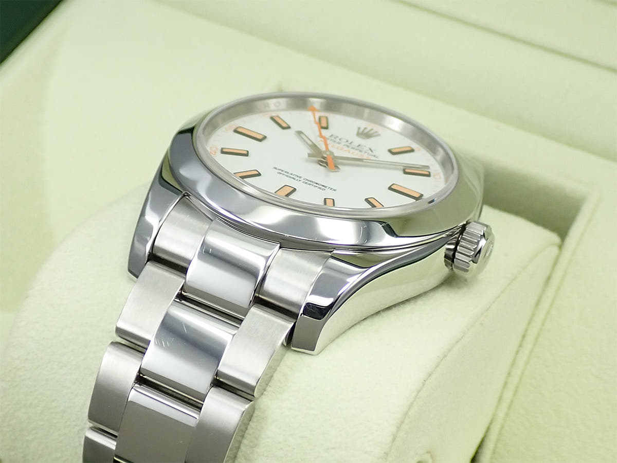 ロレックス ミルガウス Ref.116400 ホワイト文字盤 中古 Y4P2LZMF