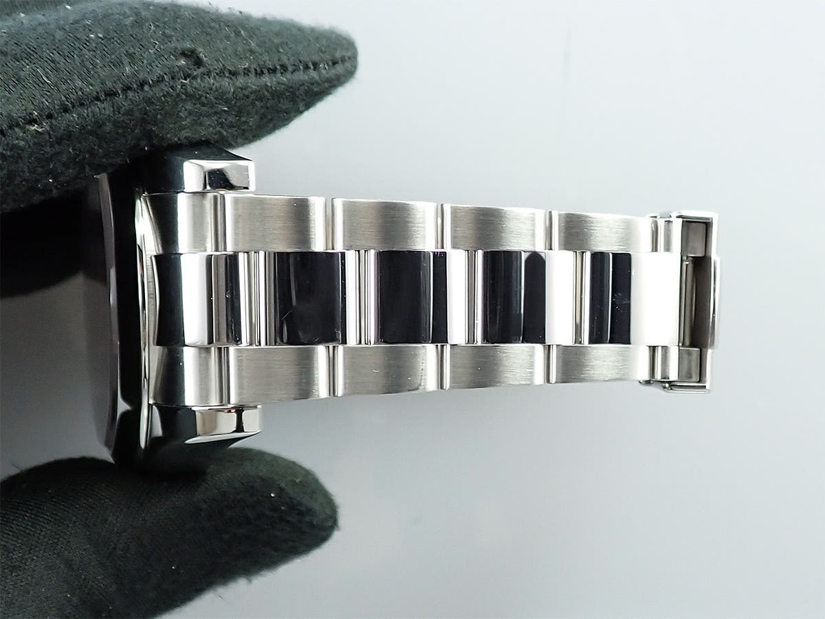 ロレックス ミルガウス Ref.116400 ホワイト文字盤 中古 Y4P2LZMF